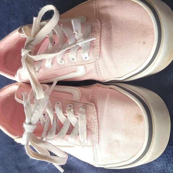 Pink vans - Picture 2 of 6